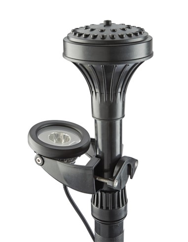Foco ProfiLux Garden LED RGB montado sobre tubo de fuente