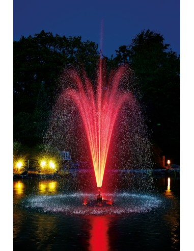 Fuente iluminada en rojo
