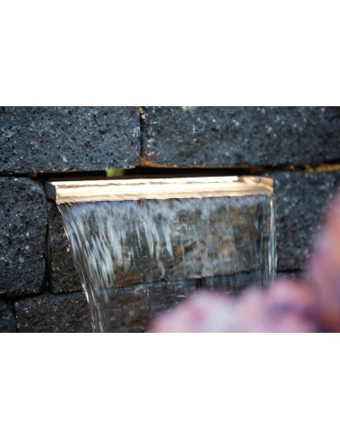 Ejemplo de cascada iluminada